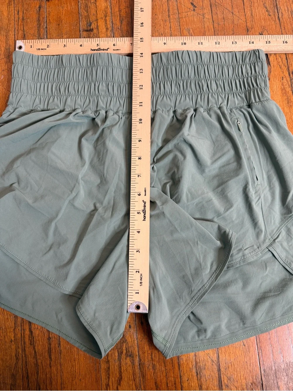 Outdoor Voices Womens Lightspeed 4” Shorts In Laurel Green Size Large - Picture 8 of 9